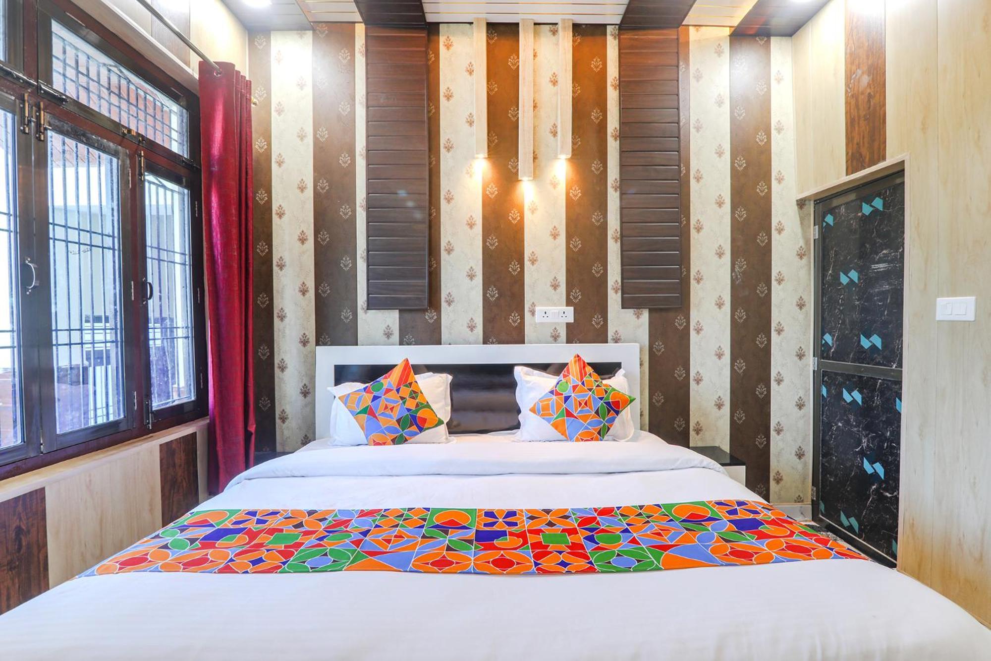 Fabhotel Uma Yugul Ayodhya Exterior foto